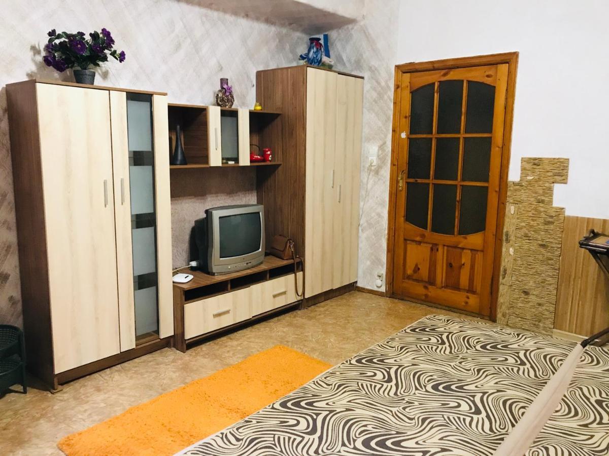 1 Room Apartment Odessa Esterno foto